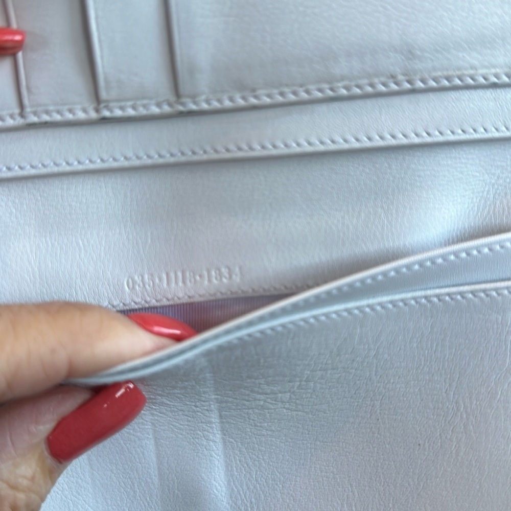 GUCCI WHITE HORSE-BIT LOBG WALLET. EUC STUNNING CONDITION - Picture 6 of 9